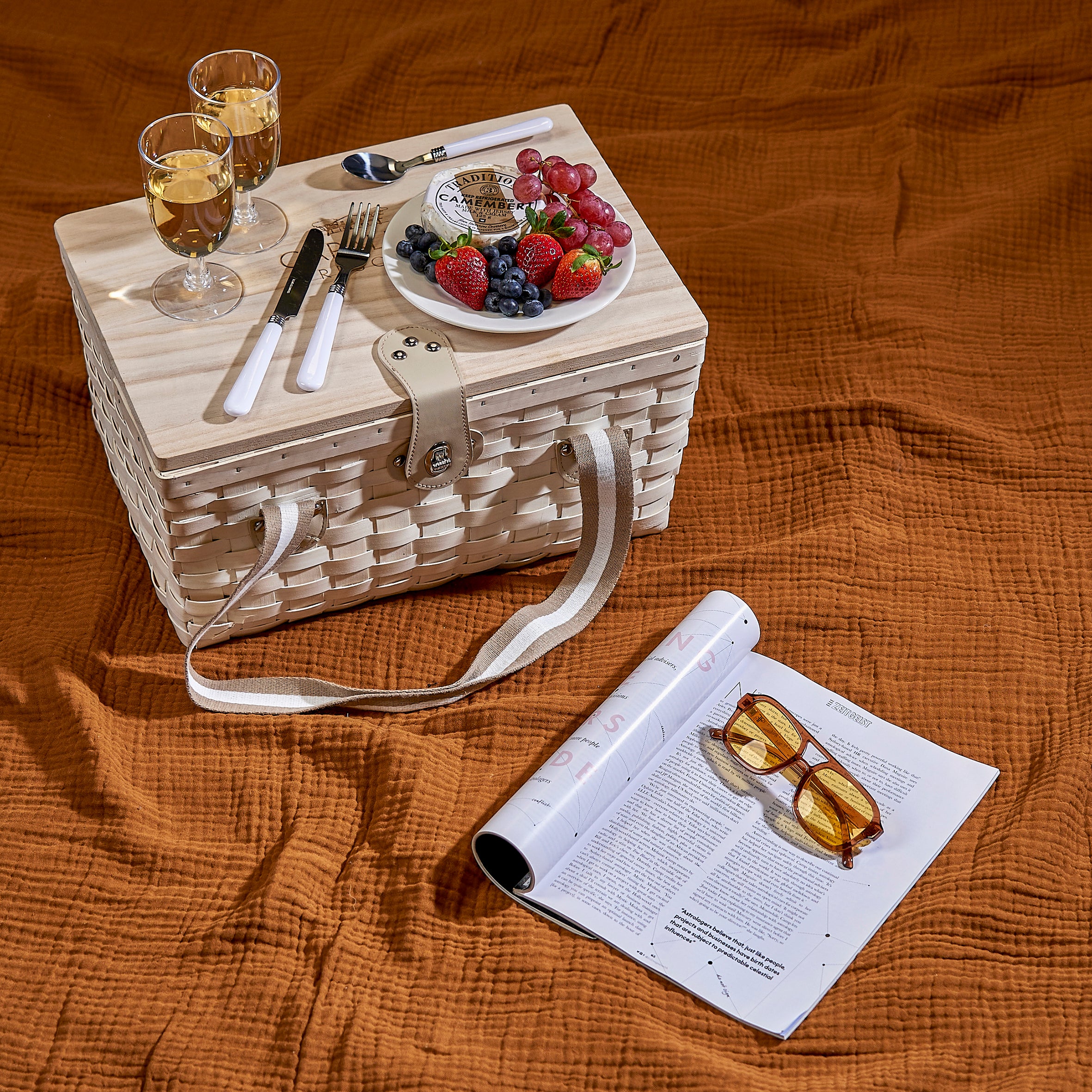 2-Person Picnic Basket